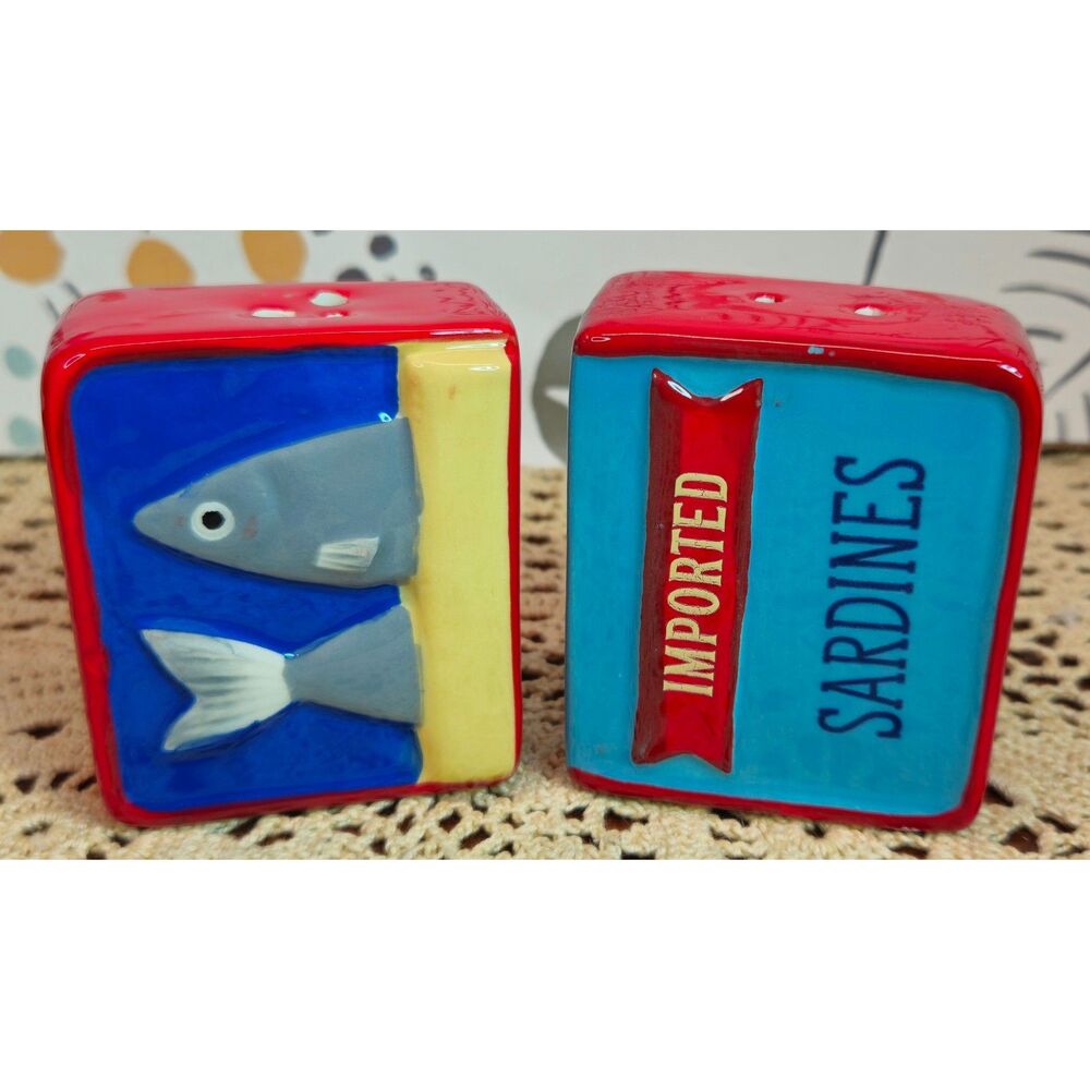 NWT Ceramic Kitchen Salt & Pepper Shaker Set Sardine Fish Theme